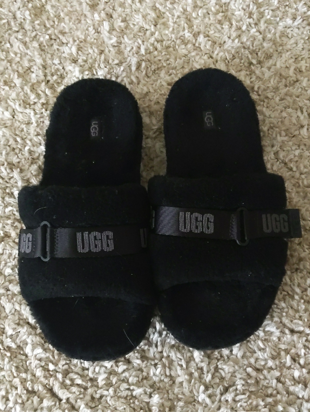 UGG Fluff Up Black Fluffy Slippers